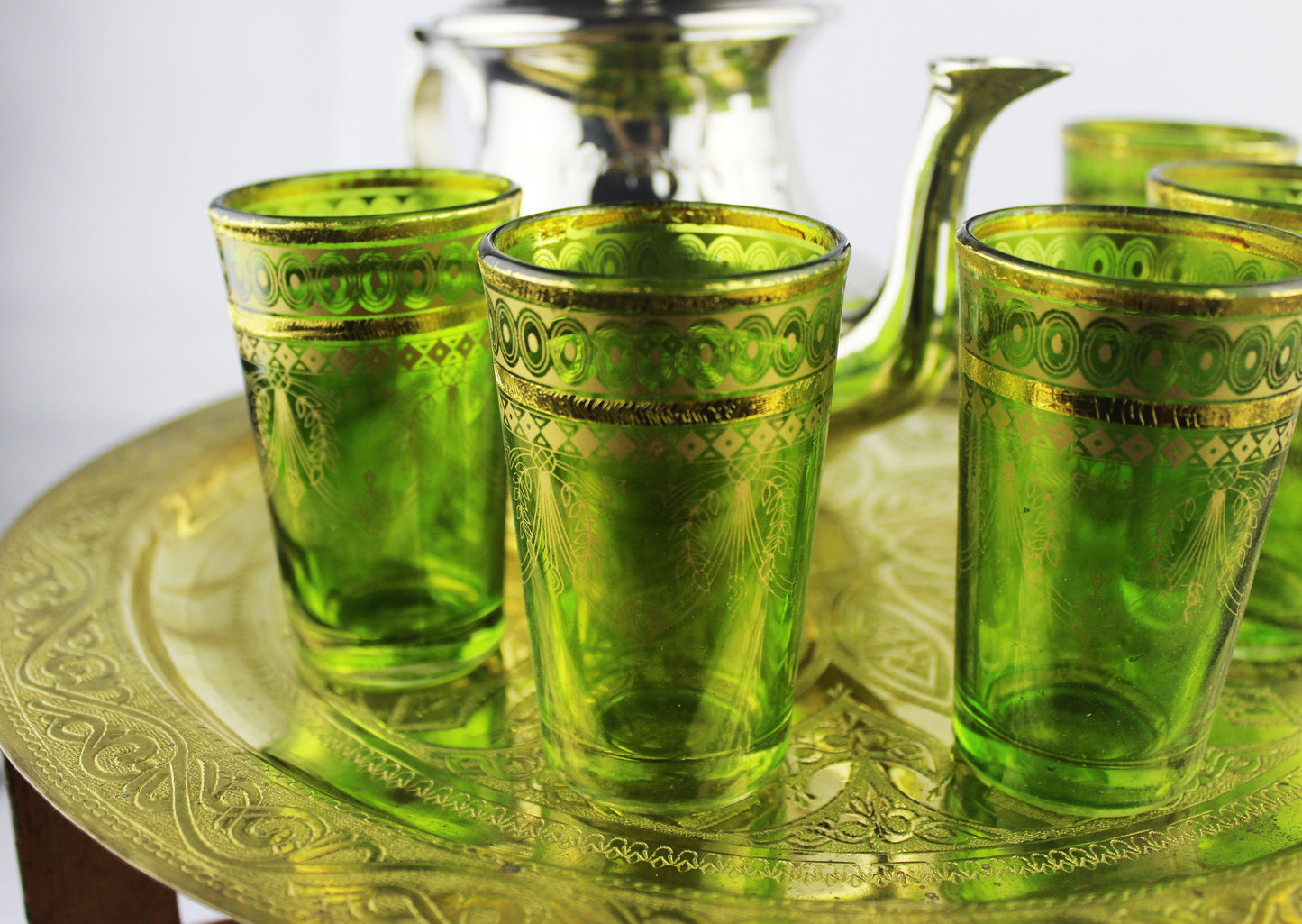 Pedestal table service