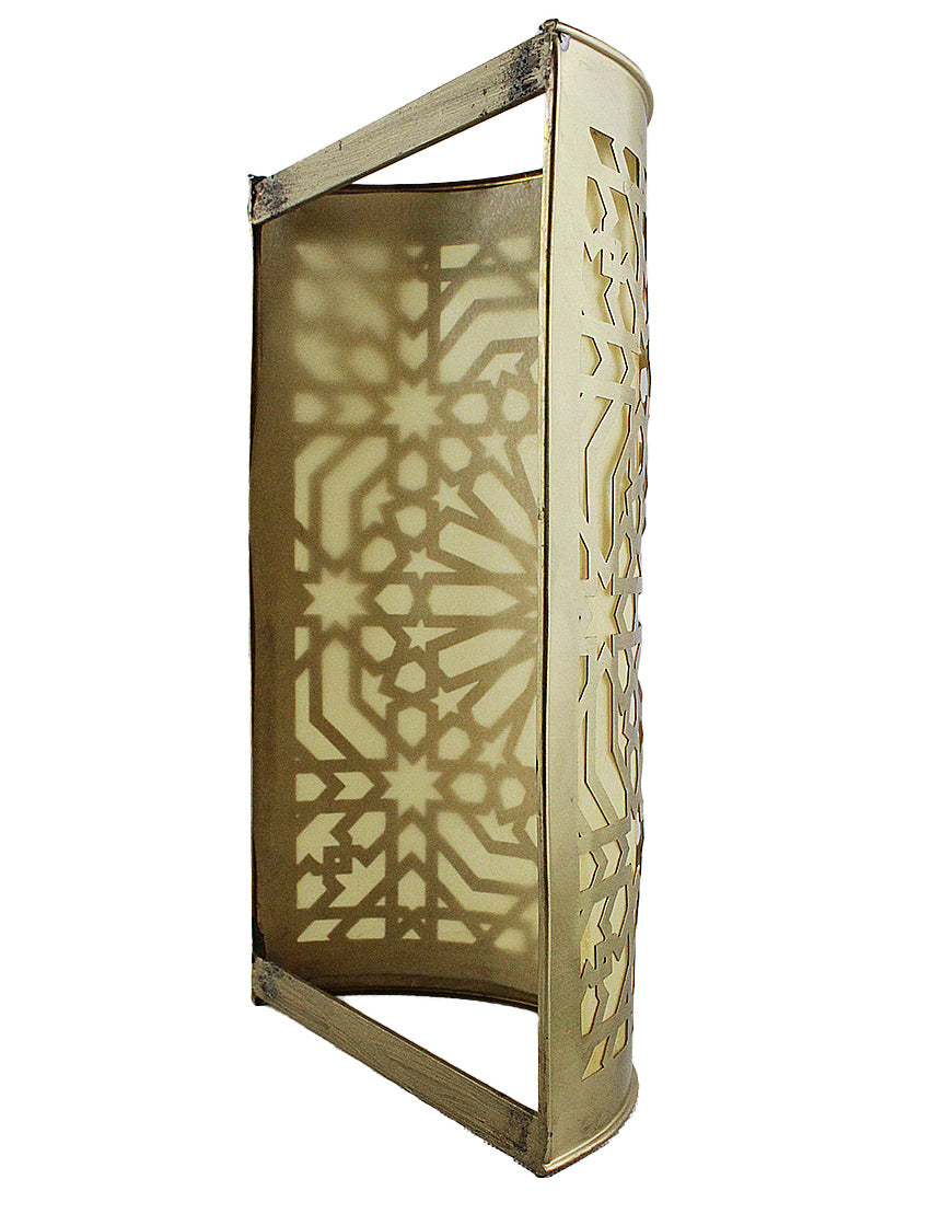 Chiseled gold copper wall light